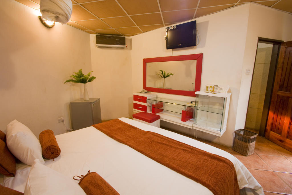 Kaazmein Lodge Livingstone Ngoại thất bức ảnh