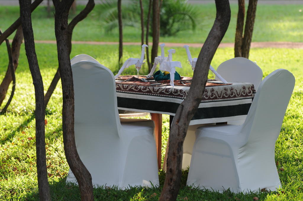 Kaazmein Lodge Livingstone Ngoại thất bức ảnh