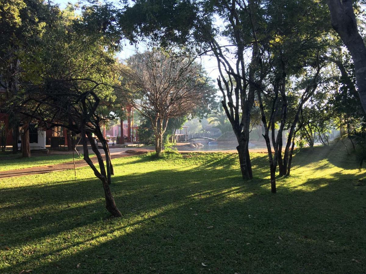 Kaazmein Lodge Livingstone Ngoại thất bức ảnh