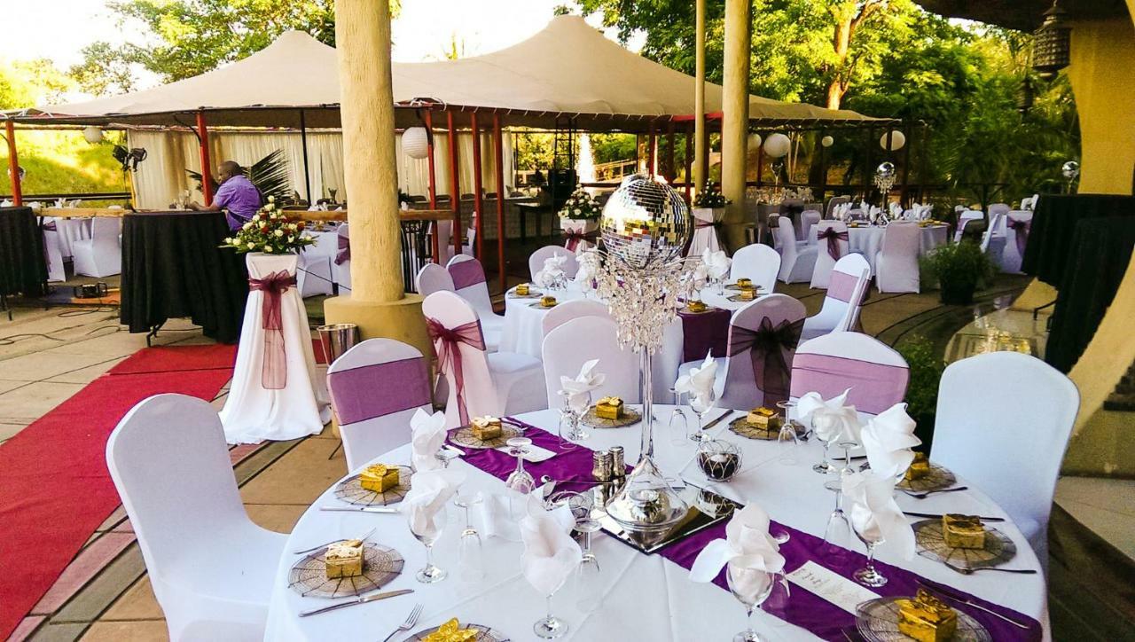 Kaazmein Lodge Livingstone Ngoại thất bức ảnh